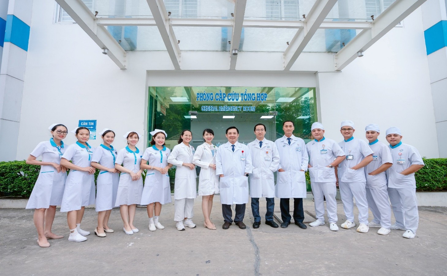 Tập thể nhân sự khoa cấp cứu